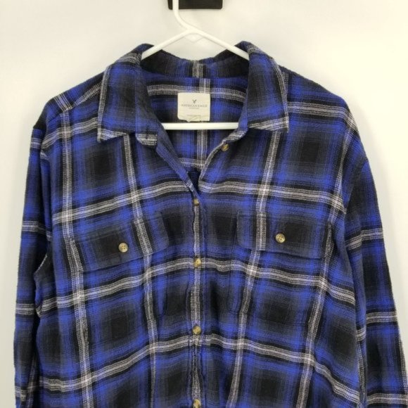 American Eagle Oversized Fit Blue and Black Plaid Flannel Shirt Size Large - Picture 3 of 11